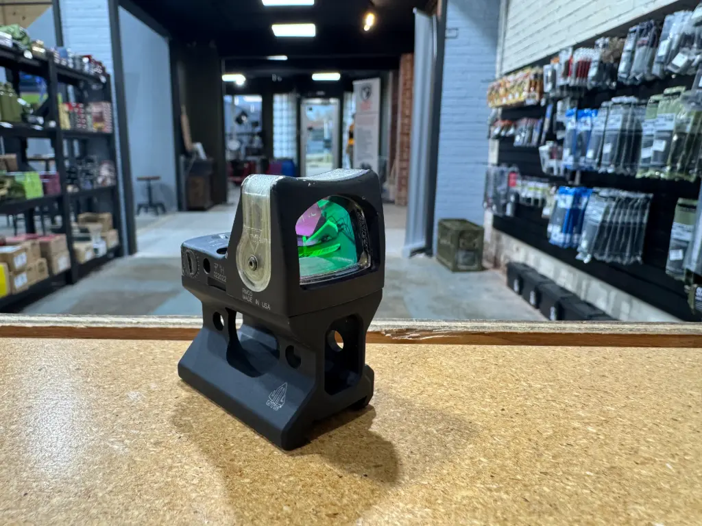 Used Trijicon 9 MOA Amber Dot on UTG Riser